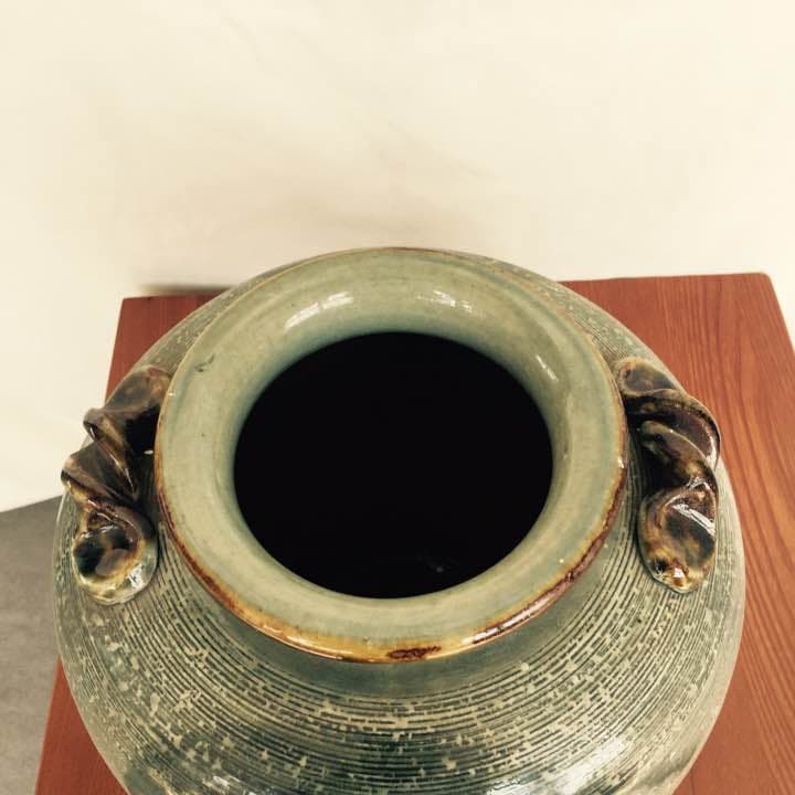 蔵出しの壺