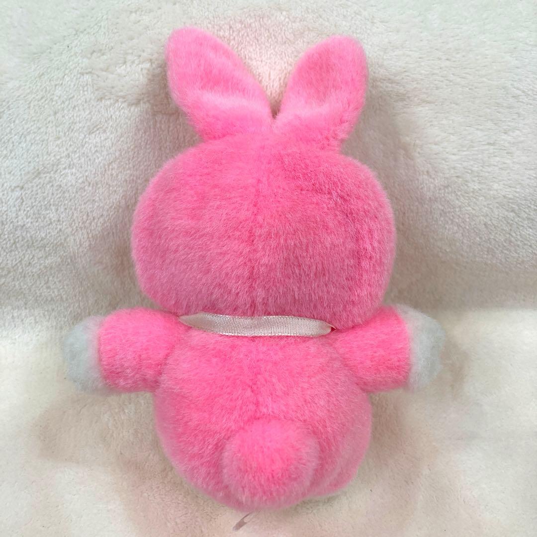 ハローキティ　うさぎ　着ぐるみ　ぬいぐるみ