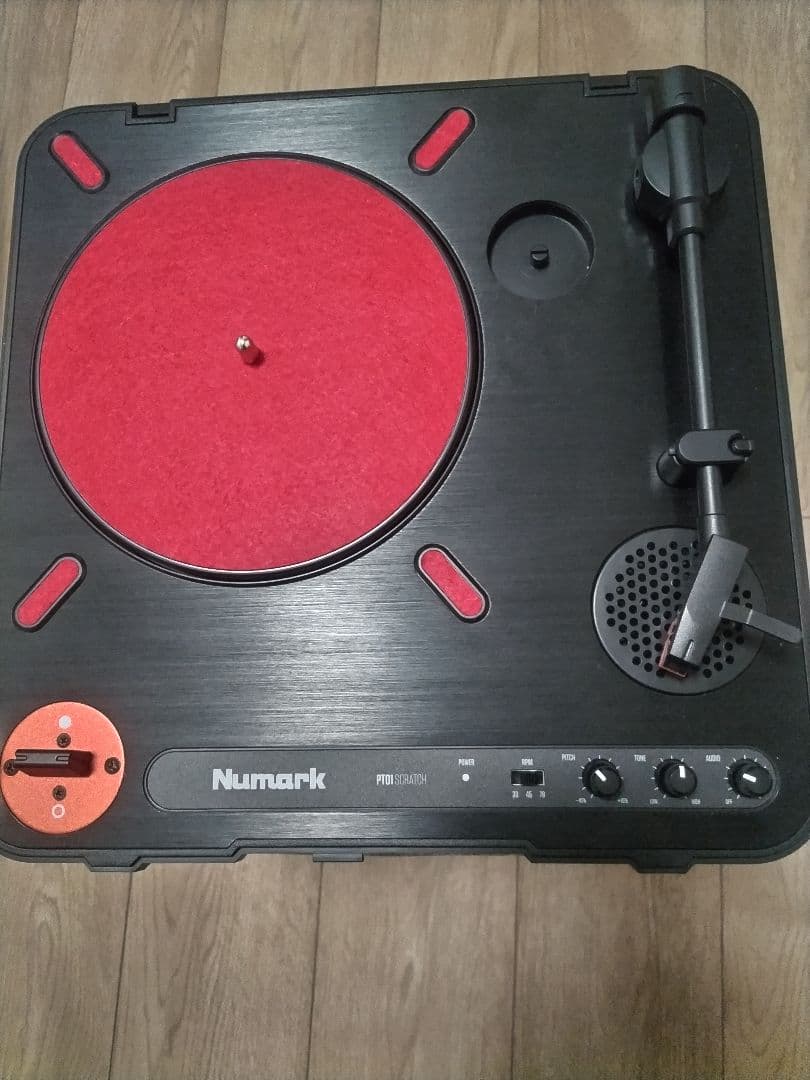 Numark PT01 Scratch ポータブルターンテーブル