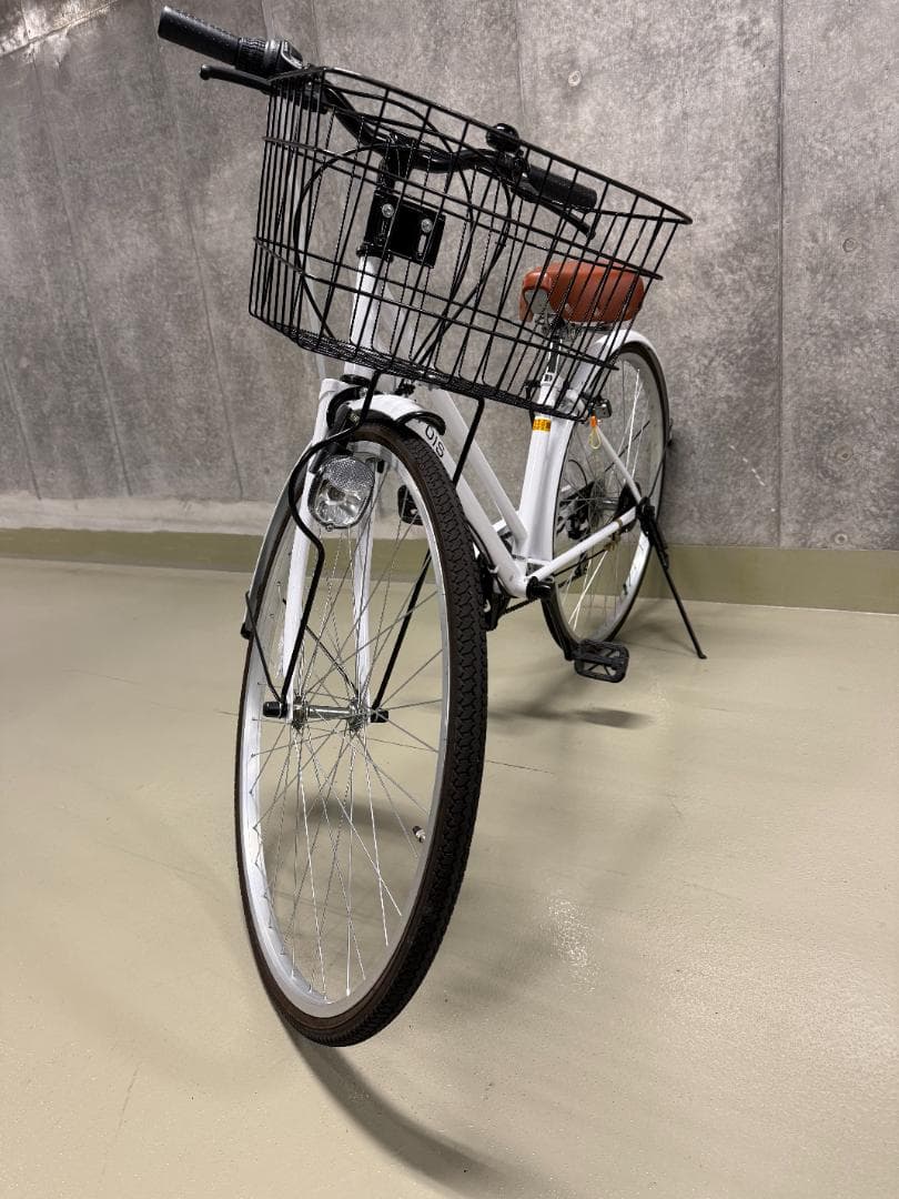 ★美品★trois シティサイクル 6段変速（白、カゴ付き）