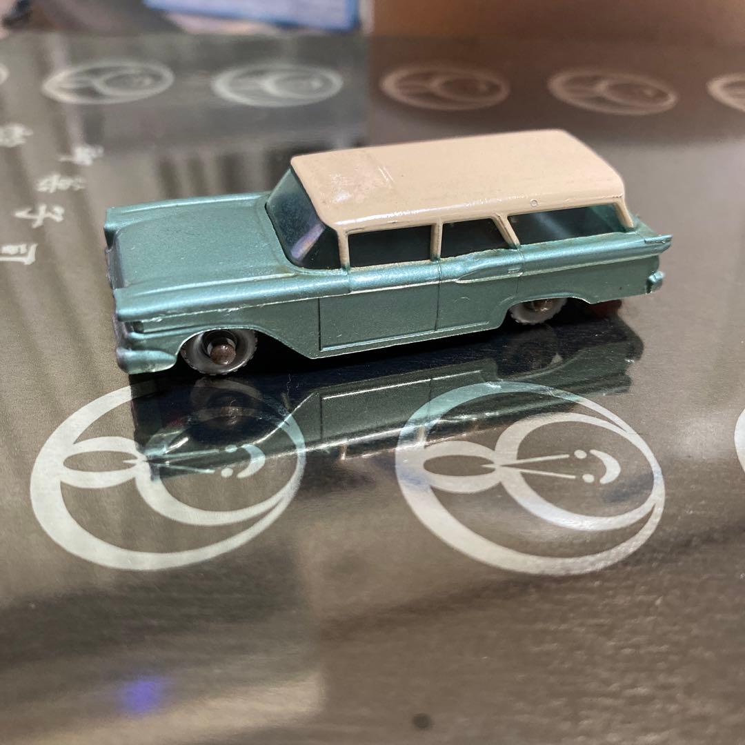 マッチボックス　ミニカー