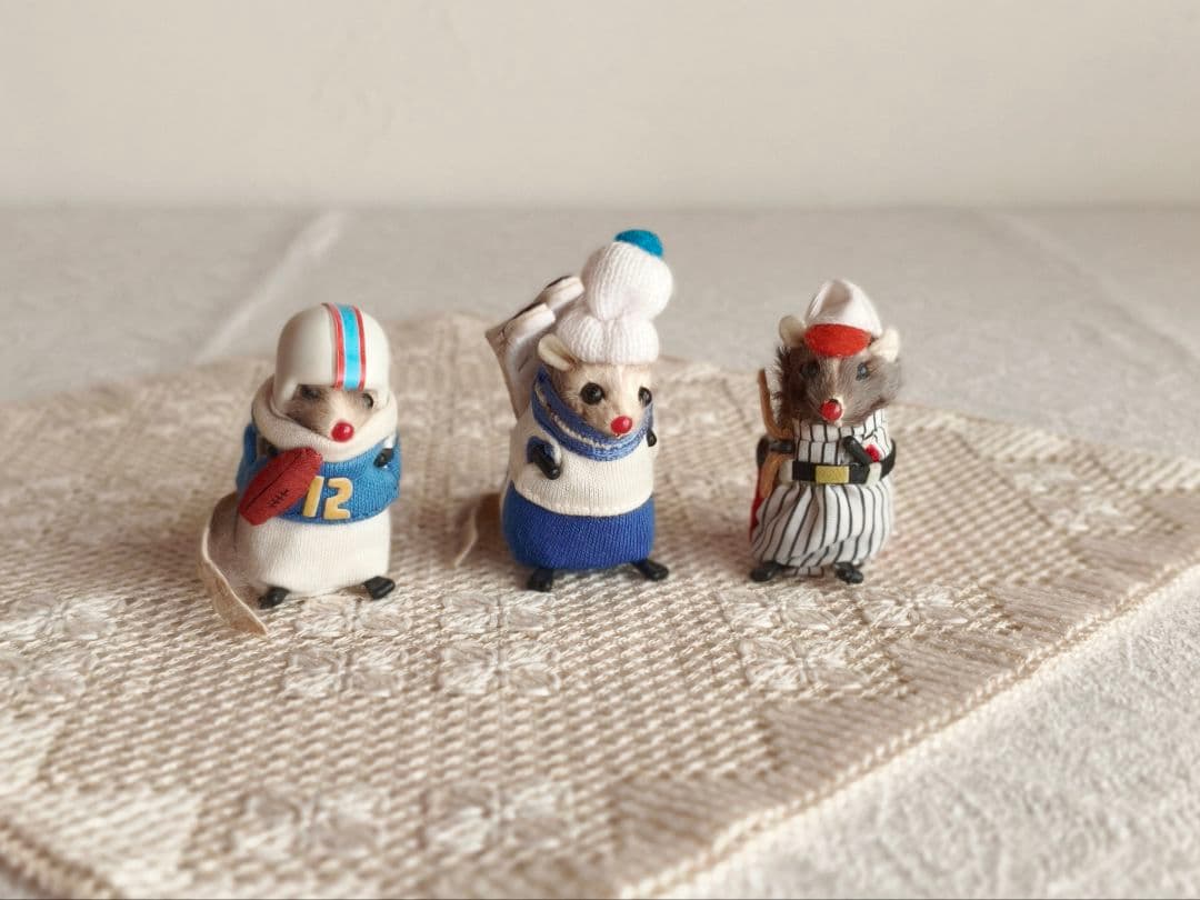 * vintage figure ❀ふんわり可愛い ラグビー選手の ネズミくん