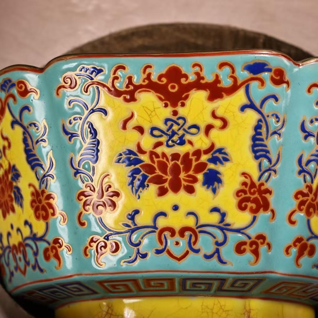 中国古美術・珍蔵七宝彩と粉彩・磁器六角碗・琺瑯彩・純手描き・箱付・置物・観賞皿
