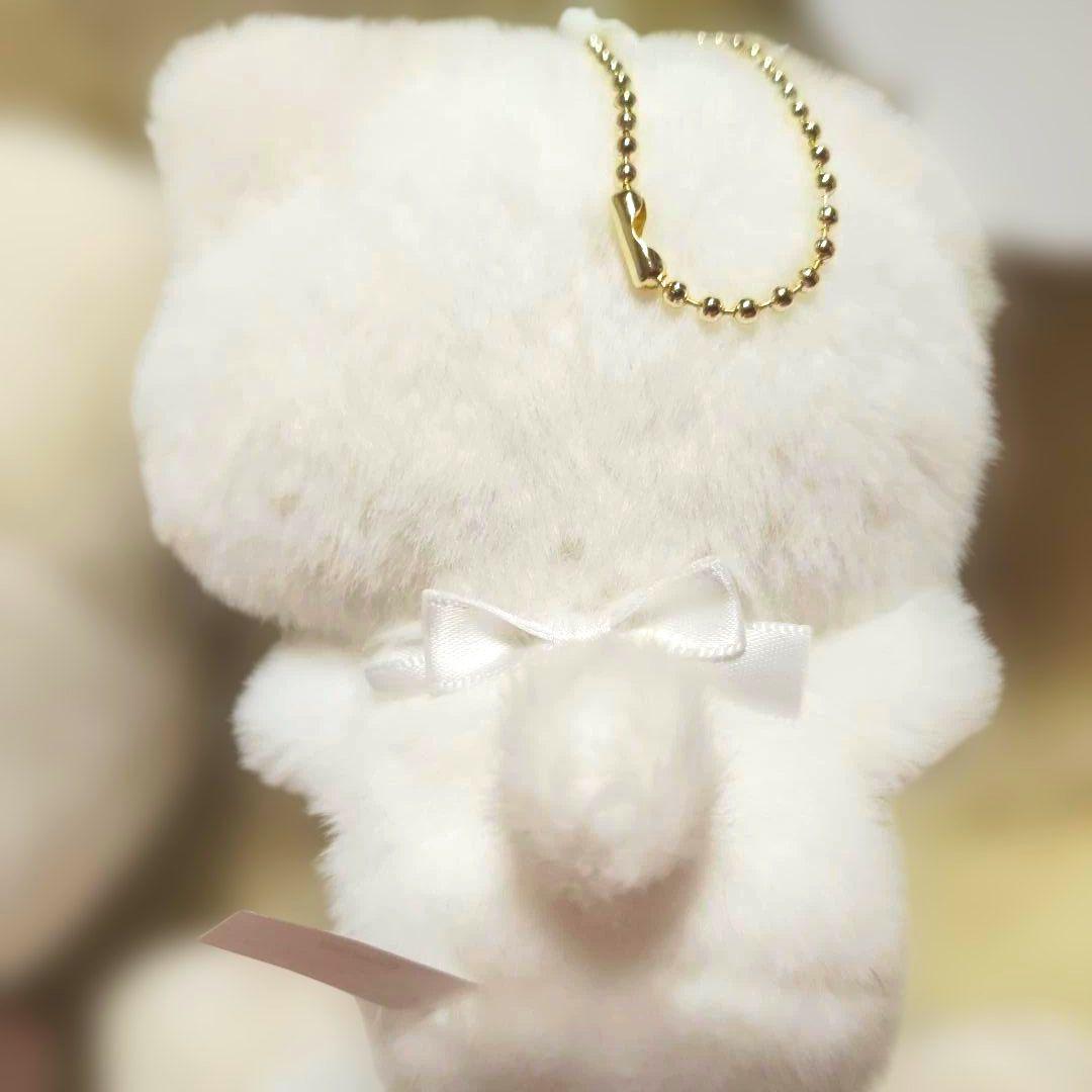 マシュマロみたいなふわふわにゃんこ　ぬいぐるみ　マスコットチャーム　ポーチ　３点