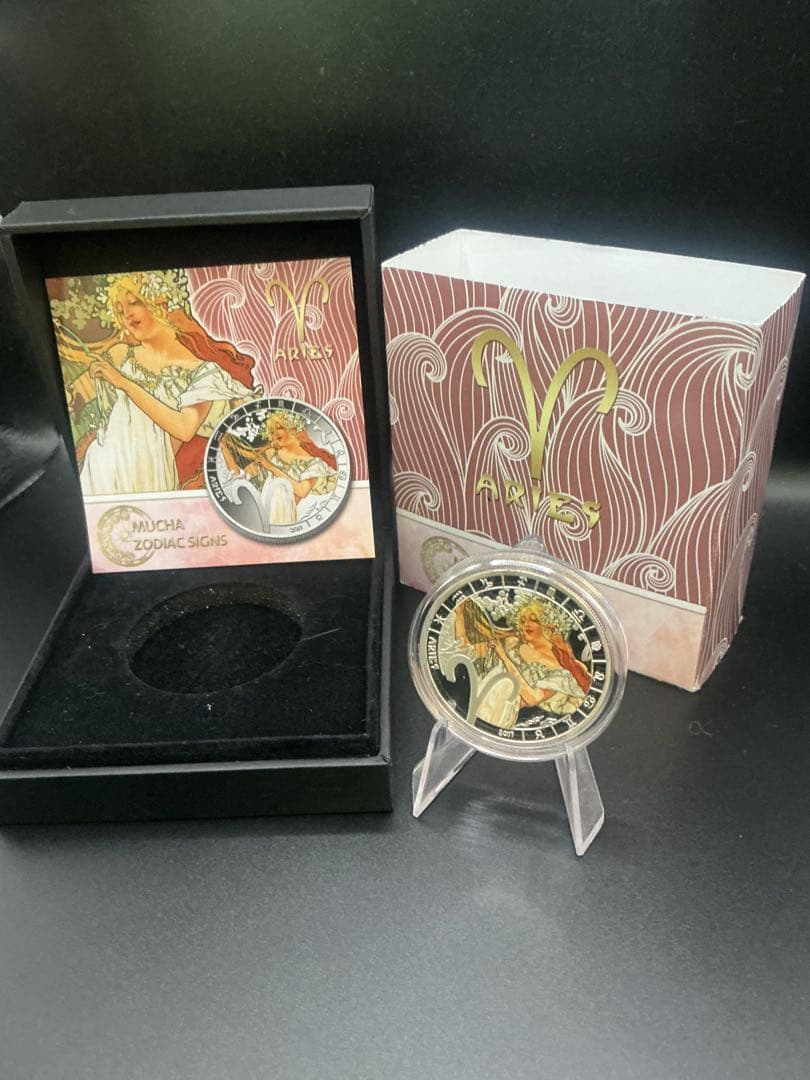 ミュシャ × 黄道十二宮 ― 牡羊座、Aries　銀メッキ付き白銅貨