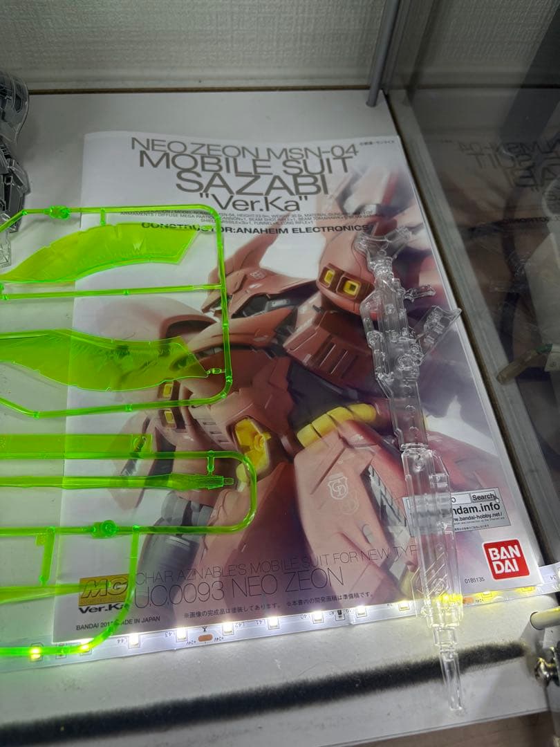 i*j様 【MG 1/100 Ver.Ka】 νガンダム ・サザビー 【メカニカ