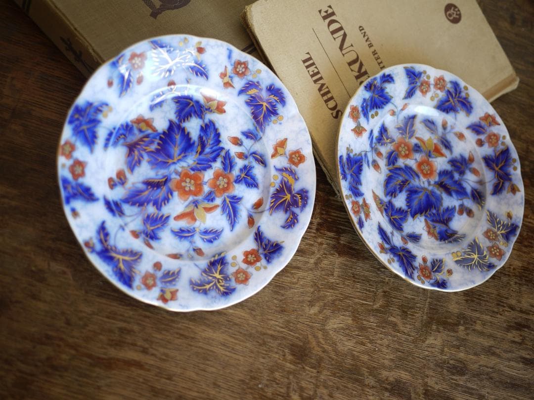 印判中皿2枚　FLOWBLUE　赤絵金彩　花唐草文様　ベロ藍伊万里　銅版転写染付