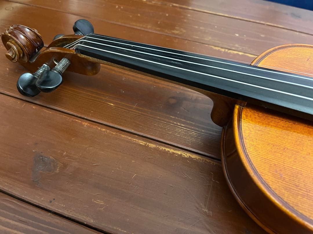 バイオリン4/4 音量があり、かつやわらかい音質。