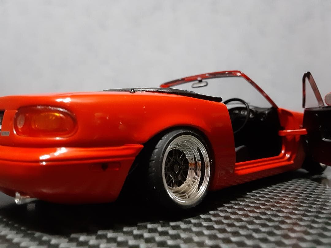 Hachette 1/24 マツダ ユーノス ロードスター カスタム改ローダウン