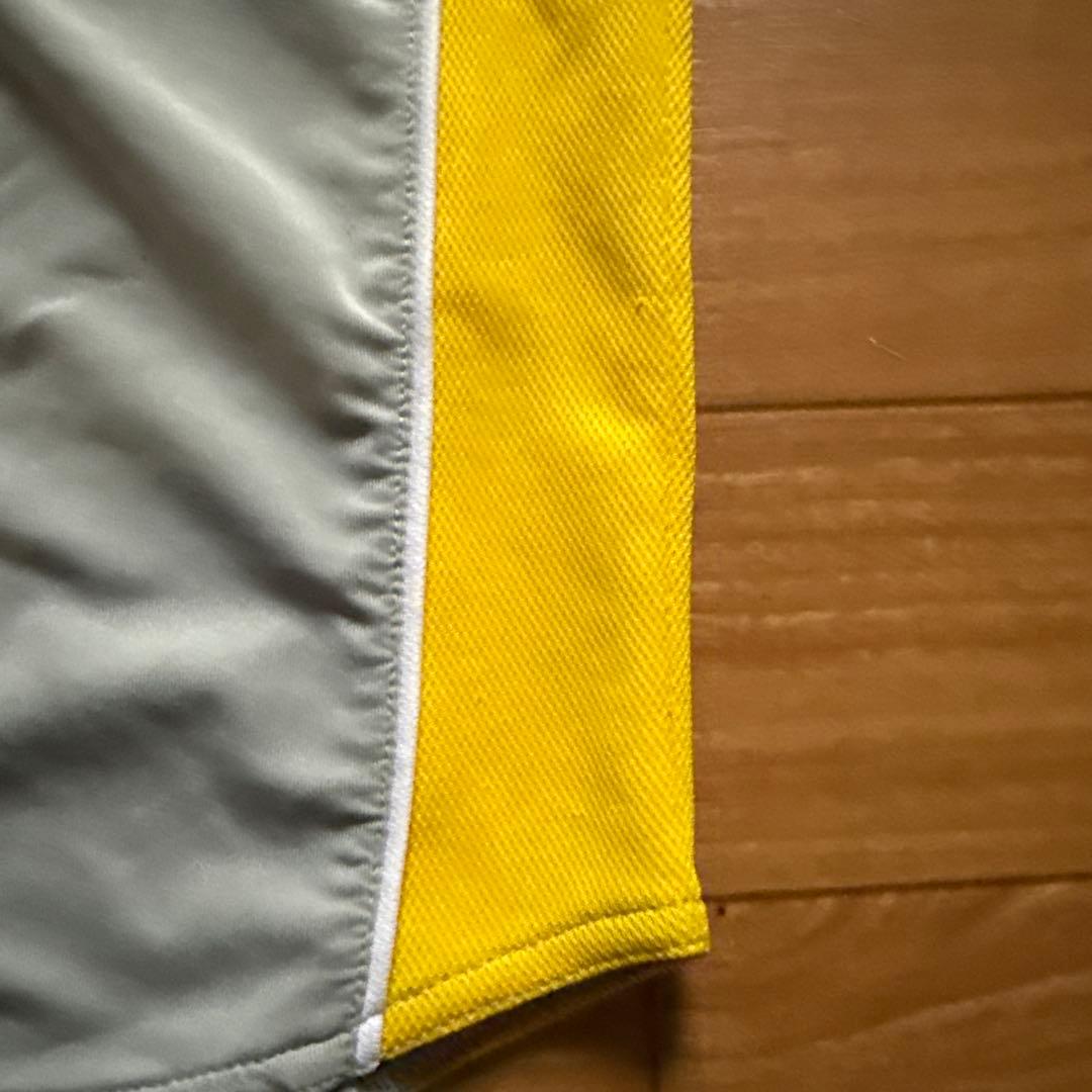 ATHLETA シャツ グレー/ネイビー/イエロー