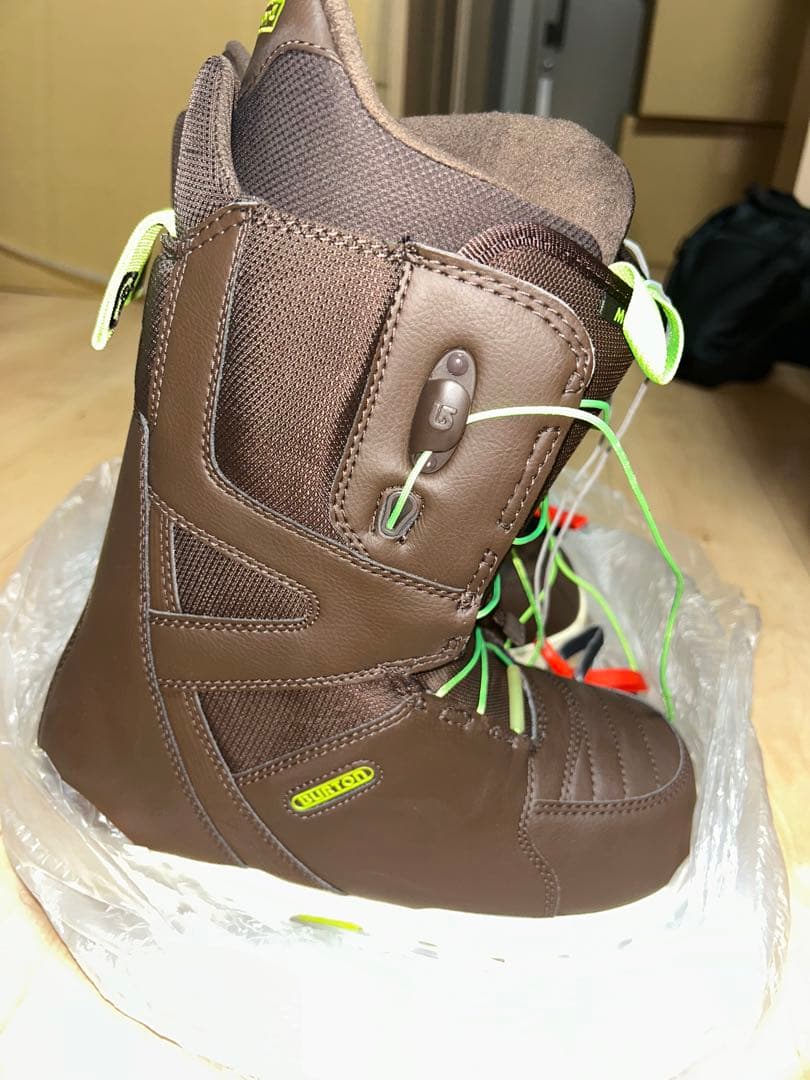 BURTONスノーボードブーツ ブラウン