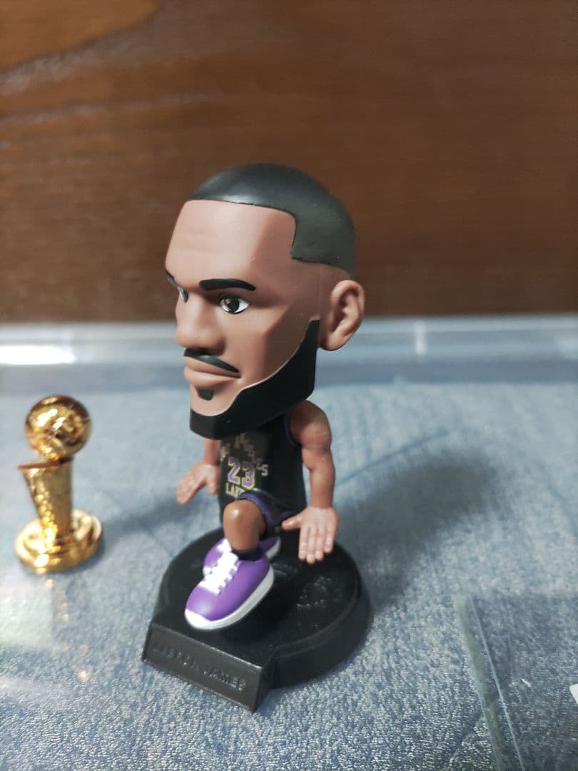 U*y様 NBA Ballersレブロン・ジェームズ　LeBron James