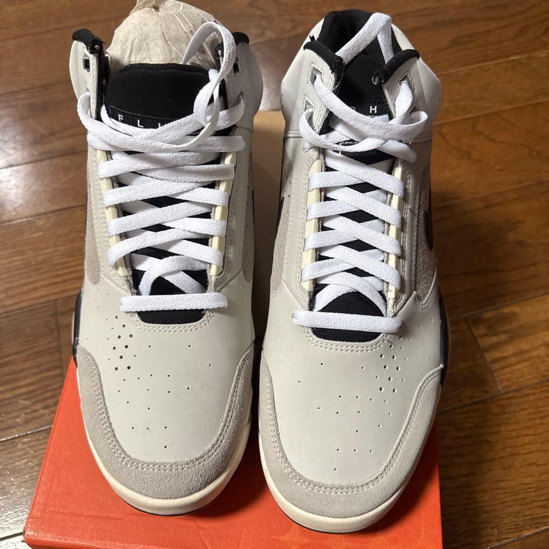 新品　Nike バスケットボールシューズ ホワイト/グレー/ブラック