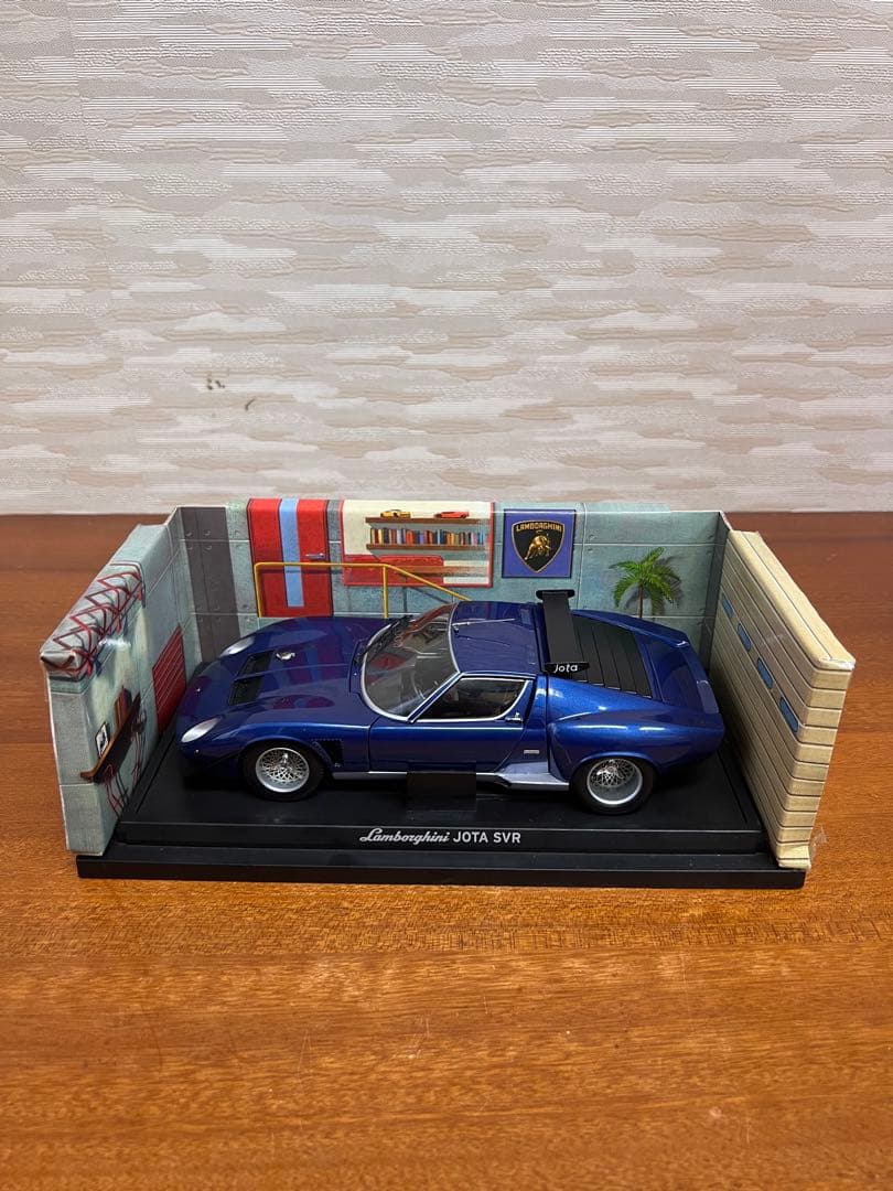 No560 ミニカー1/18 箱ありLamborghini JOTA SVR