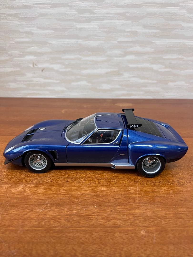 No560 ミニカー1/18 箱ありLamborghini JOTA SVR