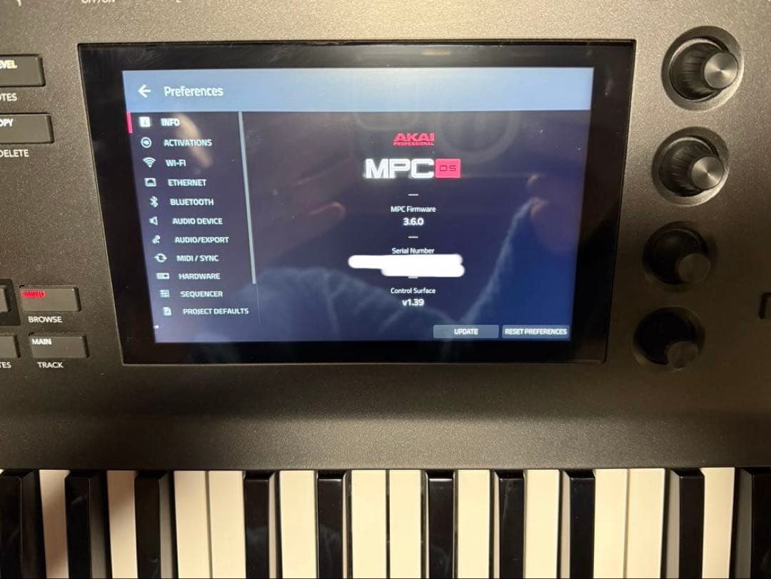 アカイAKAI MPC Key61 シンセサイザー　内蔵SSD換装済