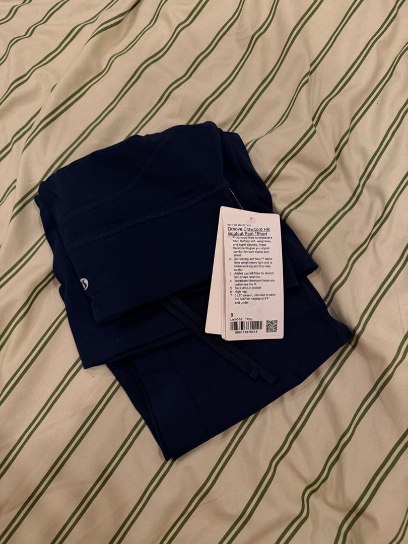 Lululemon ルルレモンGrooveハイライズブーツカットパンツショート