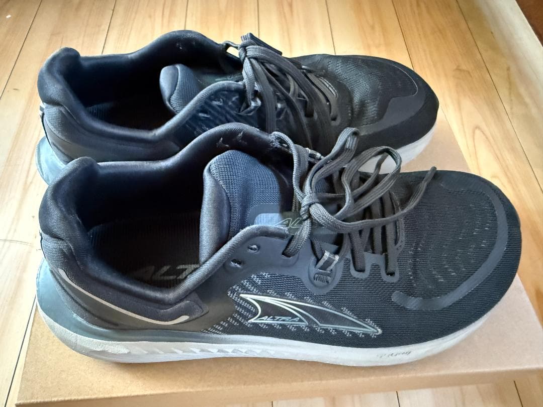 ALTRA ランニングシューズ Paradigm 7 メンズ 25cm ブラック