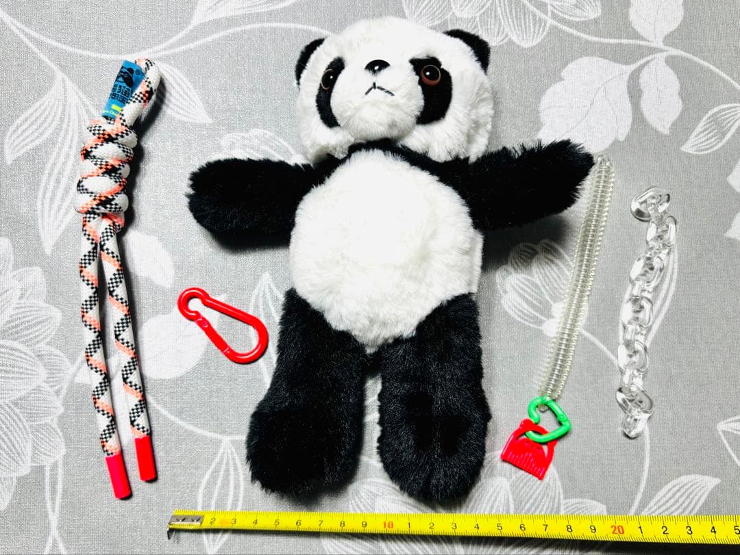 新品❣️ レア　大阪万博中国館　限定　パンダ　ぬいぐるみ　脱着可ストラップ多数