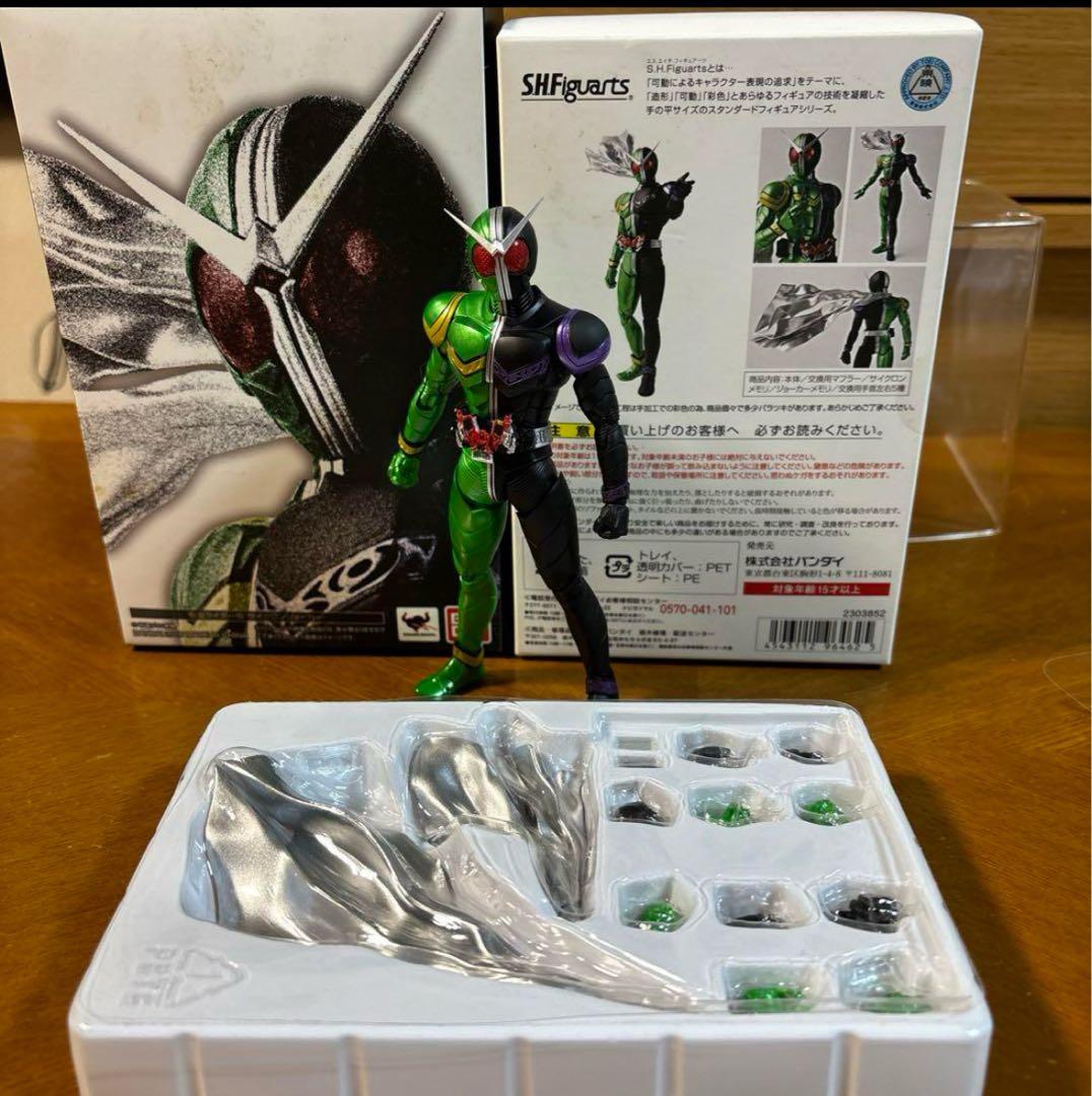 S.H.Figuarts【真骨彫製法】仮面ライダーW ダブル