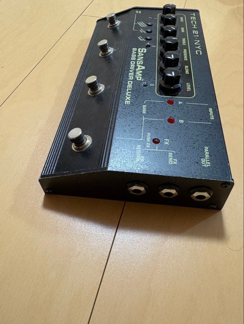 ベース SANSAMP BASS D DELUXE