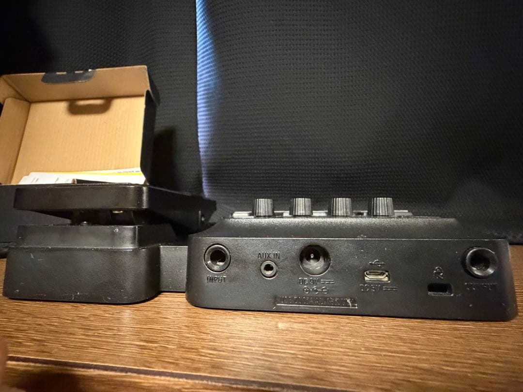ZOOM G1X FOUR ギター用マルチエフェクター