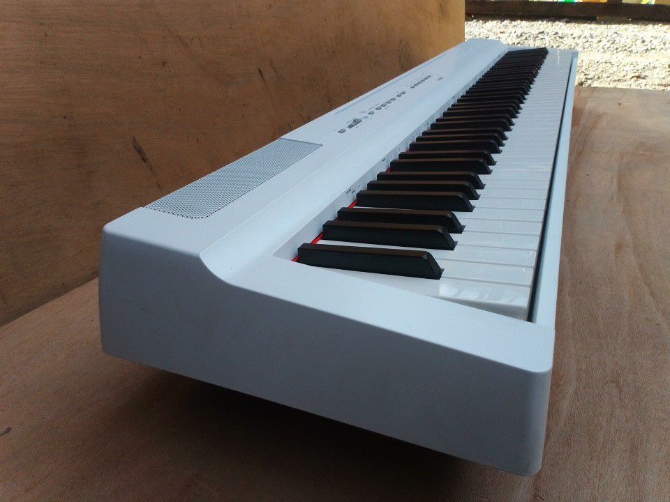 ヤマハYAMAHA 電子ピアノ　P−125 音出しOK　DIGITALPIANO