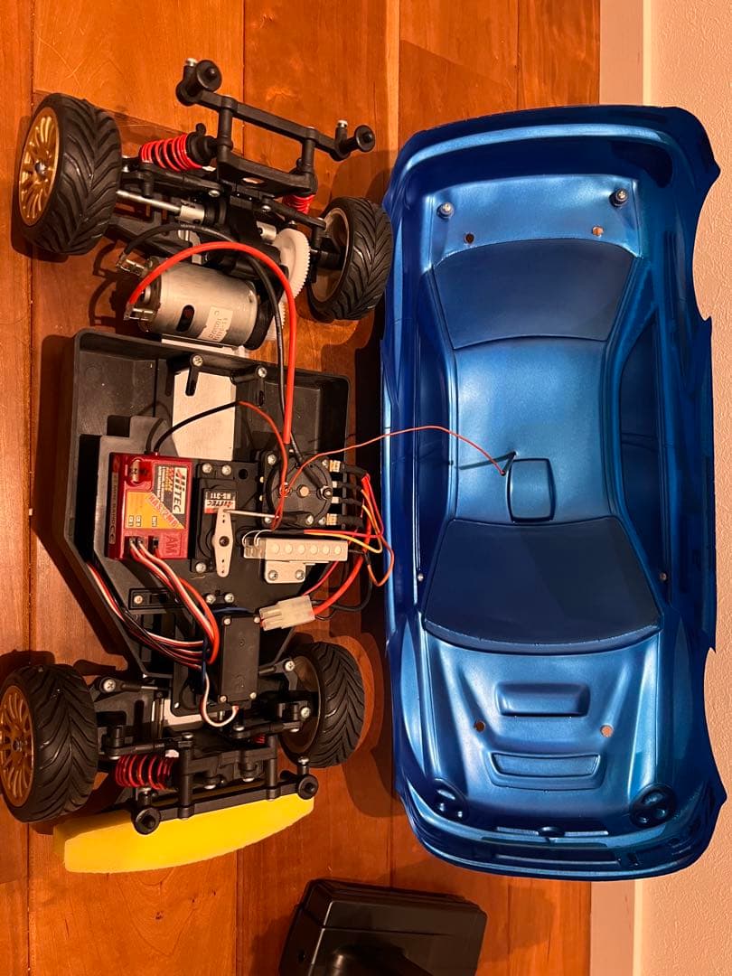 デアゴスティーニ　スバル　インプレッサ1/20スケールラジコン