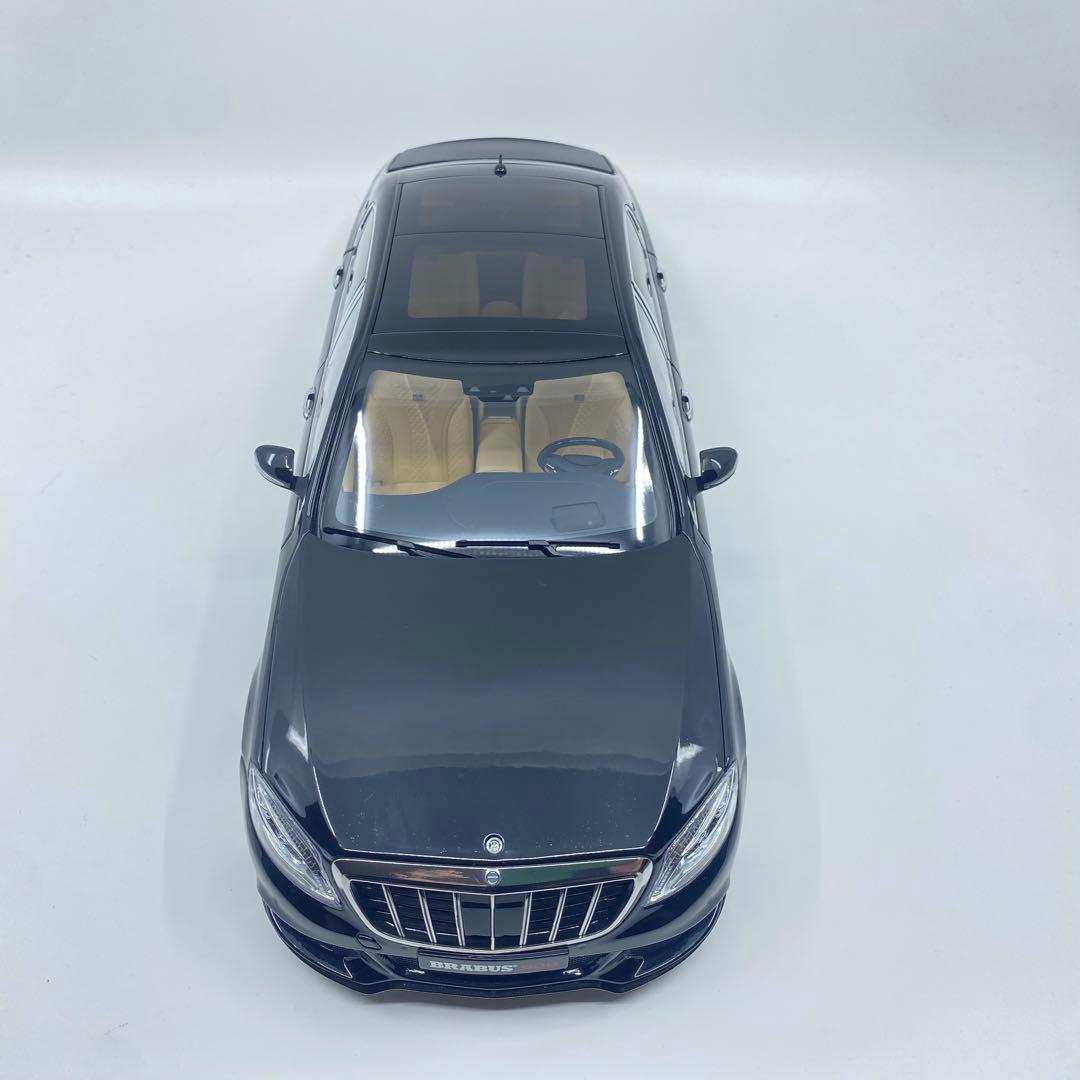 1/18 メルセデスマイバッハ BRABUS 900 Almost Real