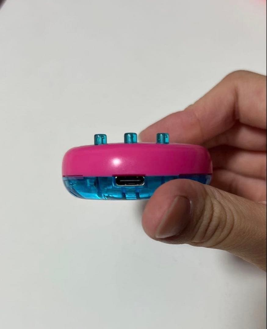 Tamagotchi Uni (たまごっちユニ) ピンク