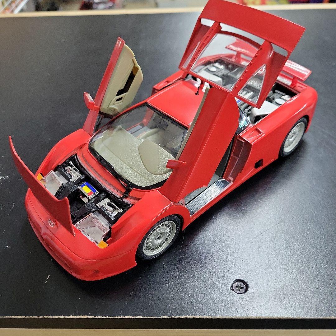 美品　ブガッティ　モデルカー 1/24 スケール