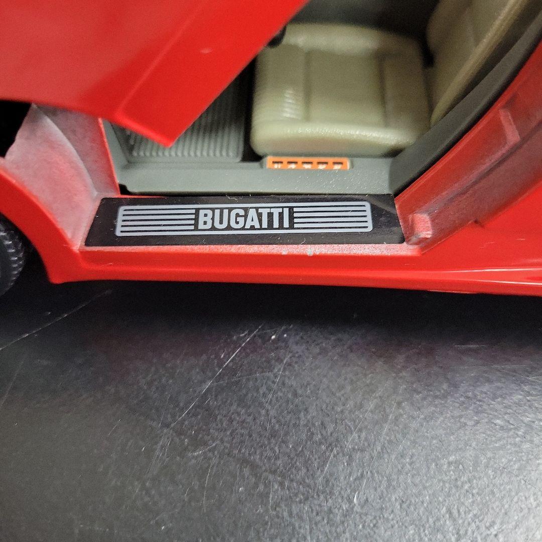 美品　ブガッティ　モデルカー 1/24 スケール