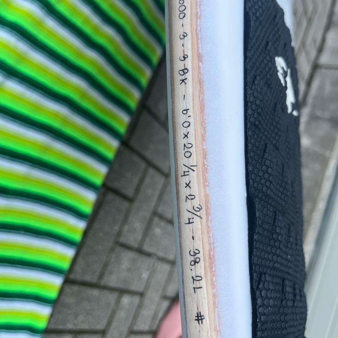 ※手渡し希望SUNDAY MACHADO ショートボード HELIUM