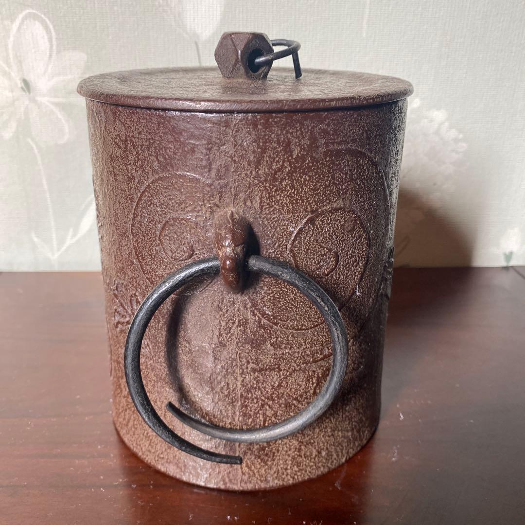 鉄製茶釜