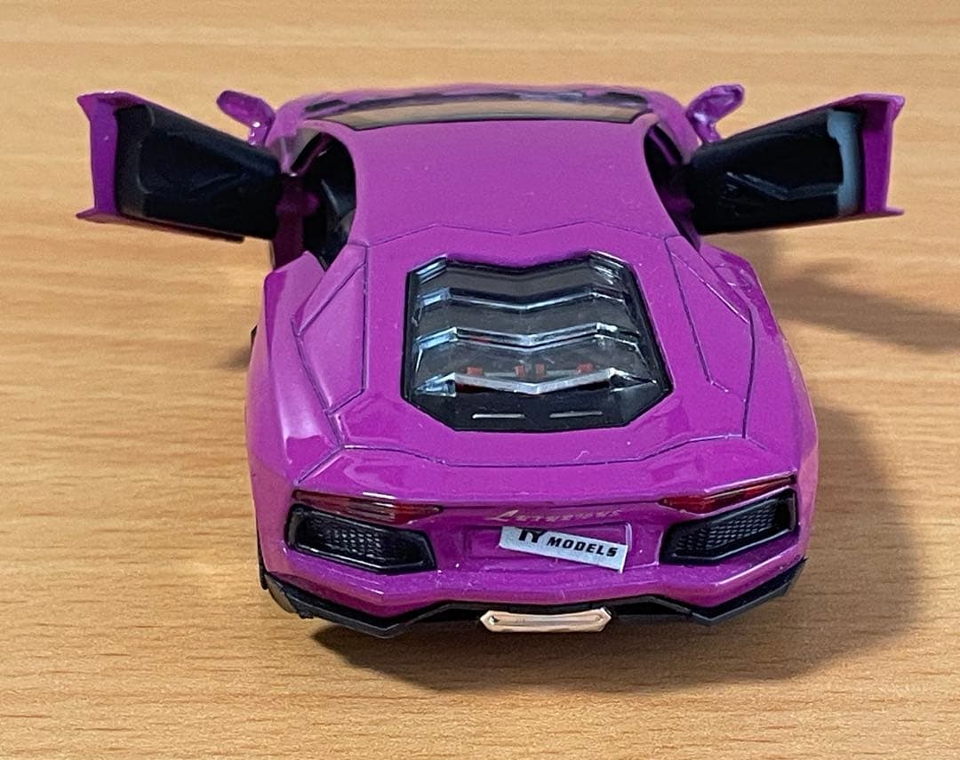 北箱　ミニカーランボルギーニ アヴェンタドール パープル