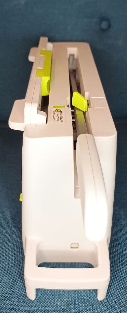 【新品替刃つき美品】プラス コンパクト裁断機 PLUS PK-213
