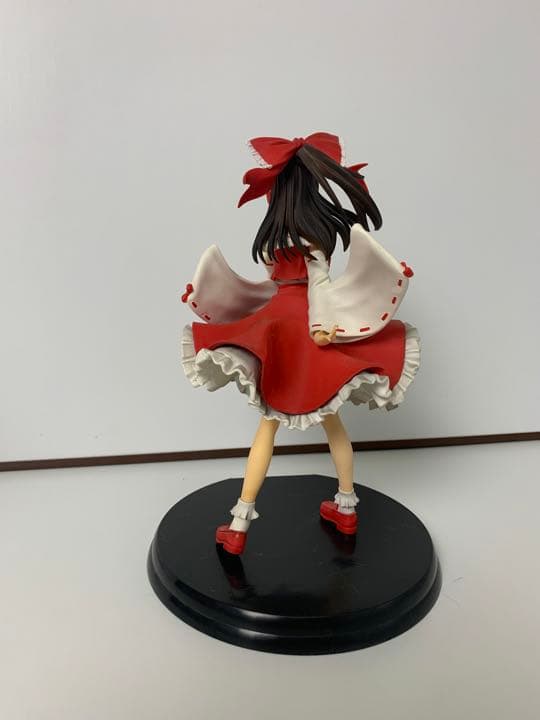 東方プロジェクト 楽園の巫女 博麗霊夢 通常版 1/8 完成品フィギュア