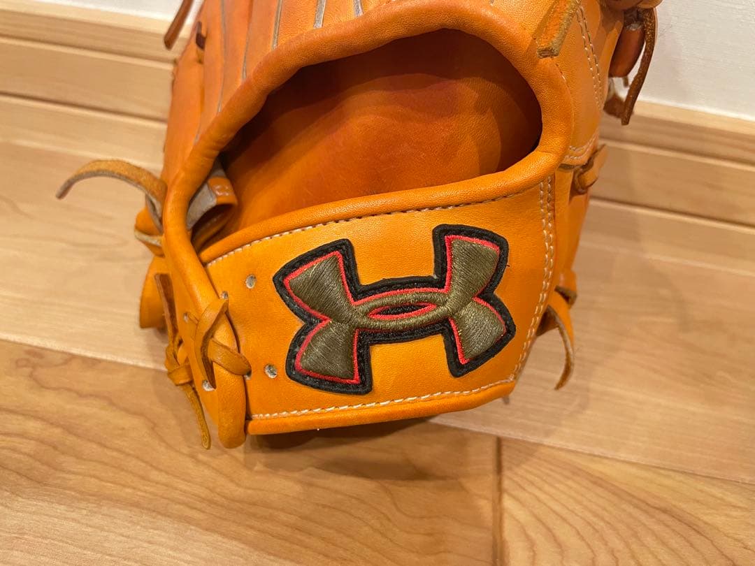 UNDER ARMOUR QBB0277 軟式用グローブ