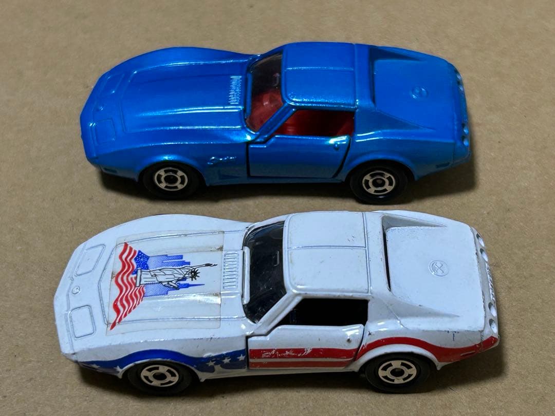 トミカ シボレーコルベットスティングレイ 2台セット