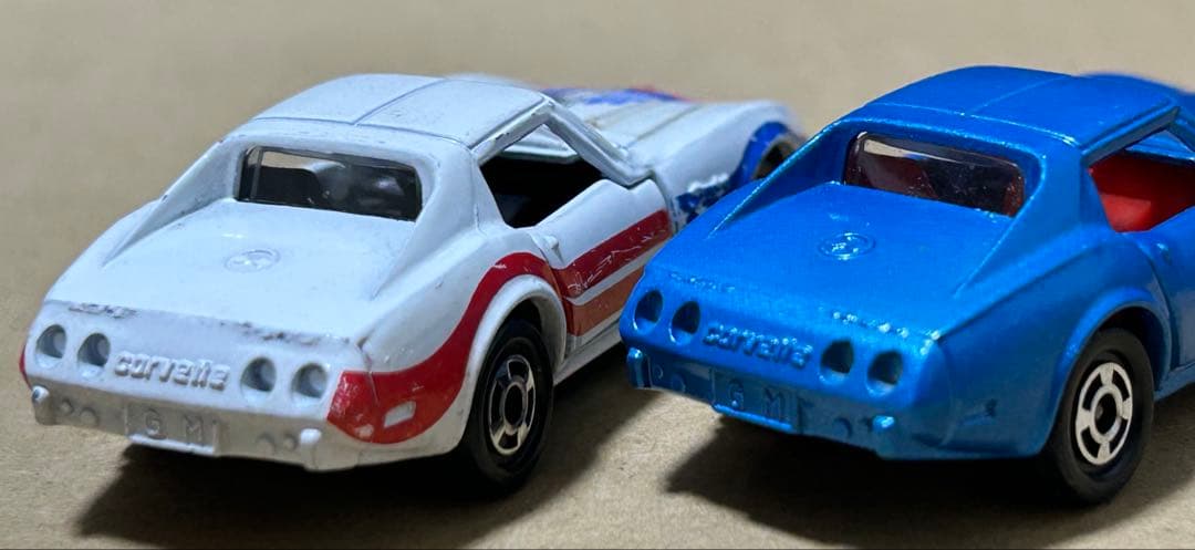 トミカ シボレーコルベットスティングレイ 2台セット