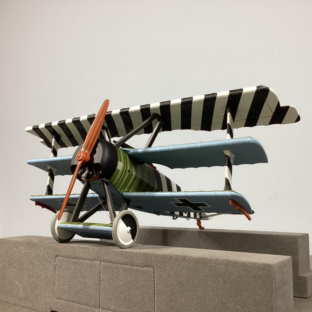 1/48 CORGI フォッカーDr.1 ドイツ軍航空隊 キルシュタイン少尉機