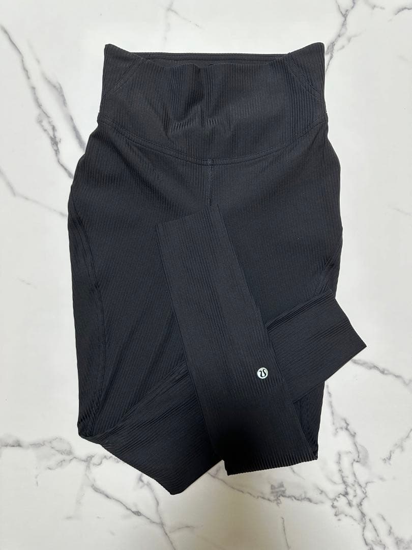 ルルレモン レギンス ヨガ ランニング Base Pace Tight XS