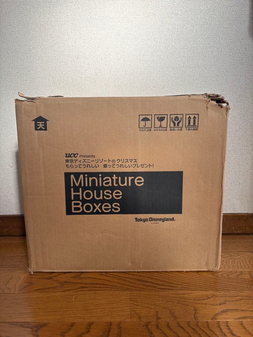 ト*す様 ディズニー　トゥーンタウン　非売品UCC Miniature Hous