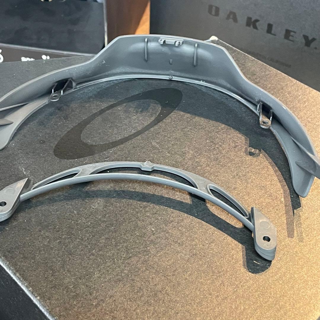 【新品・未使用】OAKLEY オークリー　MOD5 ヘルメット　Lサイズ
