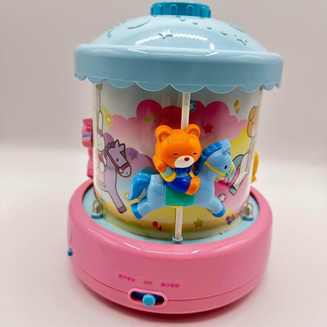新品【希少】ハローキティ　プラネタリウム　メリーゴーランド24