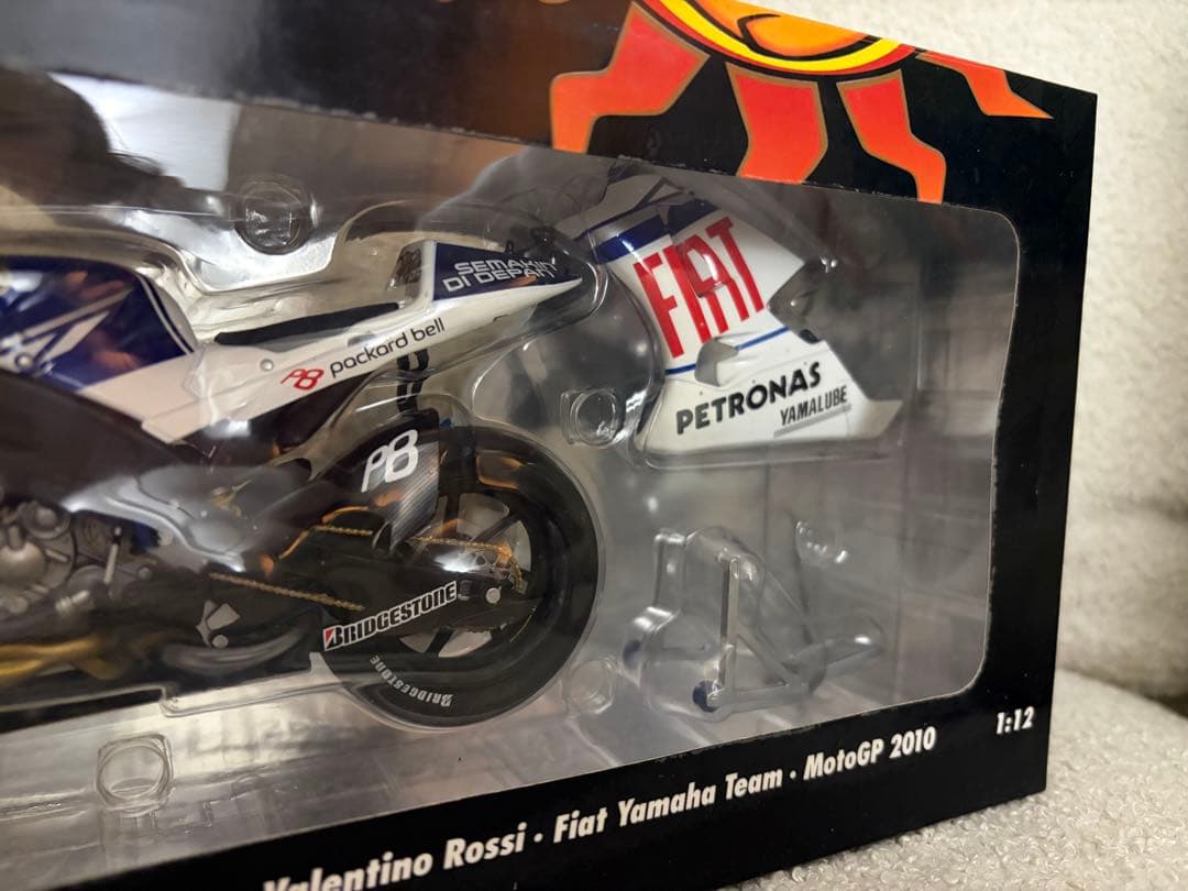 ヤマハ FIAT YZR-M1 バレンティーノ・ロッシ