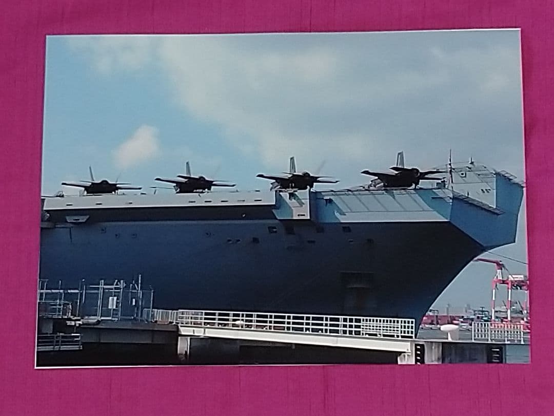 イギリス海軍プリンス・オブ・ウェールズ乗組員直筆サイン&生写真