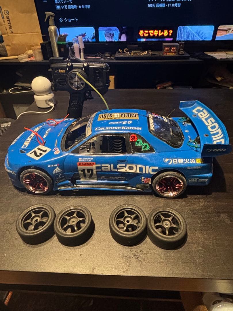 専用京商1/10Calsonic Nissan ラジコンカー ガソリンエンジン