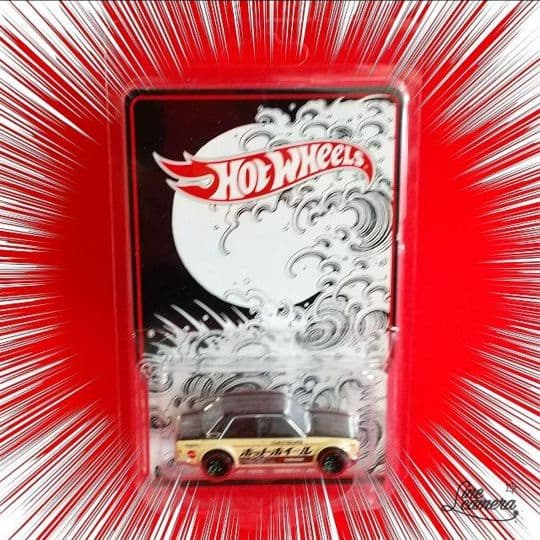 ノスタルジック2デイズジャパンコンベンション 限定品ダットサン510&ピンバッチ