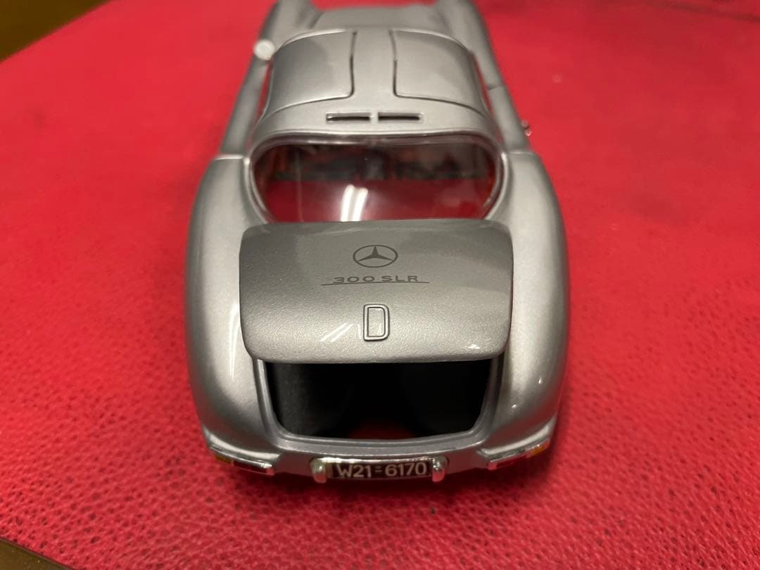 メルセデスベンツ　300SLR
